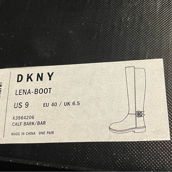 DKNY LENA - BOOT CALF BARK /BAR LEATHER RIDING  WOMENS COLOR BROWN  SIZE US 9 - Picture 9 of 9